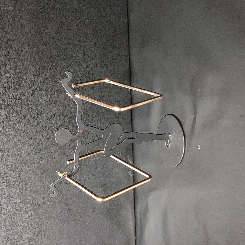Square Frame Geometric Hoop - Gold - Picture 3 of 4
